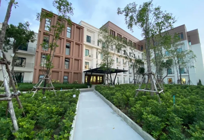 42-Alone but not lonely-stay-Suphorn Grand Hotel 42-Alone but not lonely-stay-Suphorn Grand Hotel